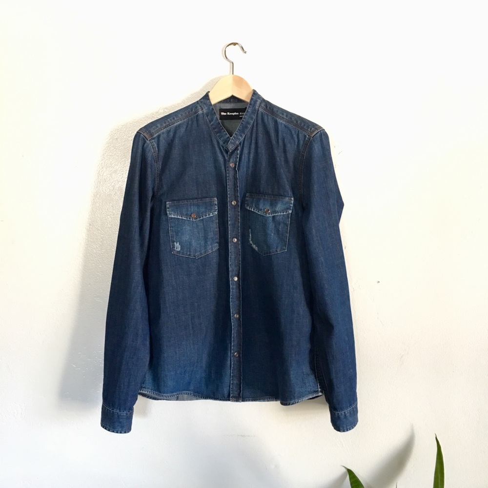 — The Kooples Blue denim shirt - destroy details —
